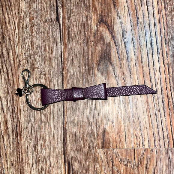 Kate spade Bow Keychain - Picture 1 of 7